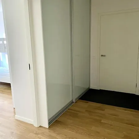 2 Bedroom W/ Balcony, Wifi, Parking 公寓 艾斯堡