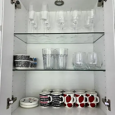 2 Bedroom W/ Balcony, Wifi, Parking * 艾斯堡