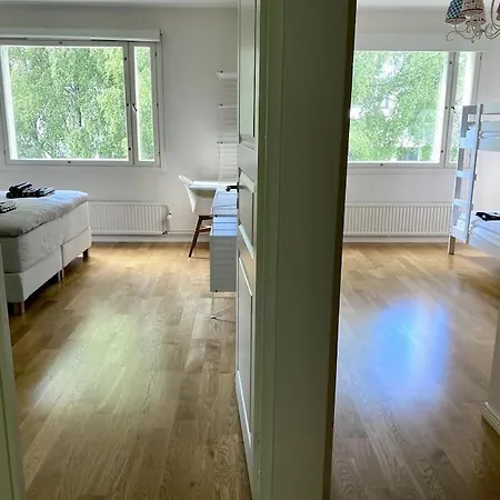 2 Bedroom W/ Balcony, Wifi, Parking Apartmán Espoo