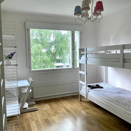 2 Bedroom W/ Balcony, Wifi, Parking * Espoo