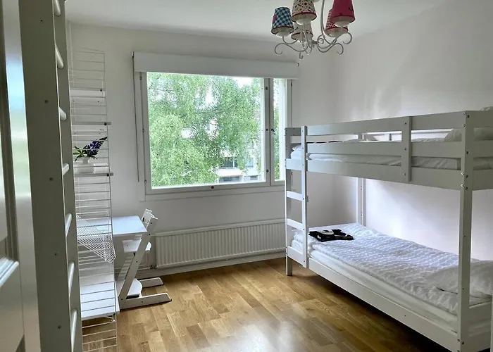 2 Bedroom W/ Balcony, Wifi, Parking * 艾斯堡